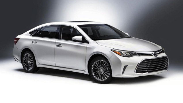 Um discreto facelift foi feito pela Toyota no Avalon | <a href="https://beta-develop.quatrorodas.abril.com.br/noticias/fabricantes/toyota-avalon-recebe-facelift-836220.shtml" rel="migration">Leia mais</a> Um discreto facelift foi feito pela Toyota no Avalon | <a href="https://beta-develop.quatrorodas.abril.com.br/noticias/fabricantes/toyota-avalon-recebe-facelift-836220.shtml" rel="migration">Leia mais</a>