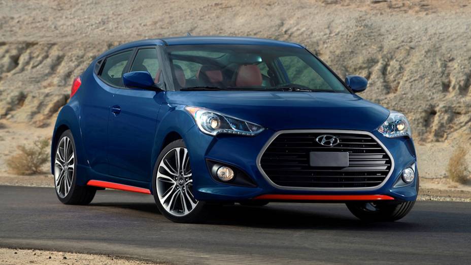 O Veloster ganhou uma edição especial no Salão de Chicago de 2015: a Rally Edition | <a href="https://beta-develop.quatrorodas.abril.com.br/noticias/fabricantes/hyundai-veloster-ganha-edicao-rally-836420.shtml" rel="migration">Leia mais</a>