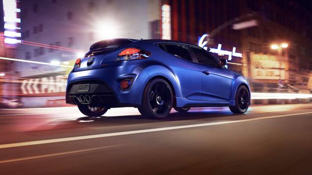 A série já exibe as linhas do modelo pós-facelift | <a href="https://beta-develop.quatrorodas.abril.com.br/noticias/fabricantes/hyundai-veloster-ganha-edicao-rally-836420.shtml" rel="migration">Leia mais</a> A série já exibe as linhas do modelo pós-facelift | <a href="https://beta-develop.quatrorodas.abril.com.br/noticias/fabricantes/hyundai-veloster-ganha-edicao-rally-836420.shtml" rel="migration">Leia mais</a>
