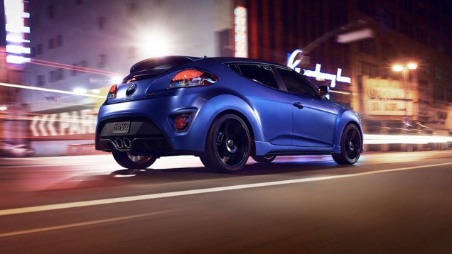 A série já exibe as linhas do modelo pós-facelift | <a href="https://beta-develop.quatrorodas.abril.com.br/noticias/fabricantes/hyundai-veloster-ganha-edicao-rally-836420.shtml" rel="migration">Leia mais</a> A série já exibe as linhas do modelo pós-facelift | <a href="https://beta-develop.quatrorodas.abril.com.br/noticias/fabricantes/hyundai-veloster-ganha-edicao-rally-836420.shtml" rel="migration">Leia mais</a>