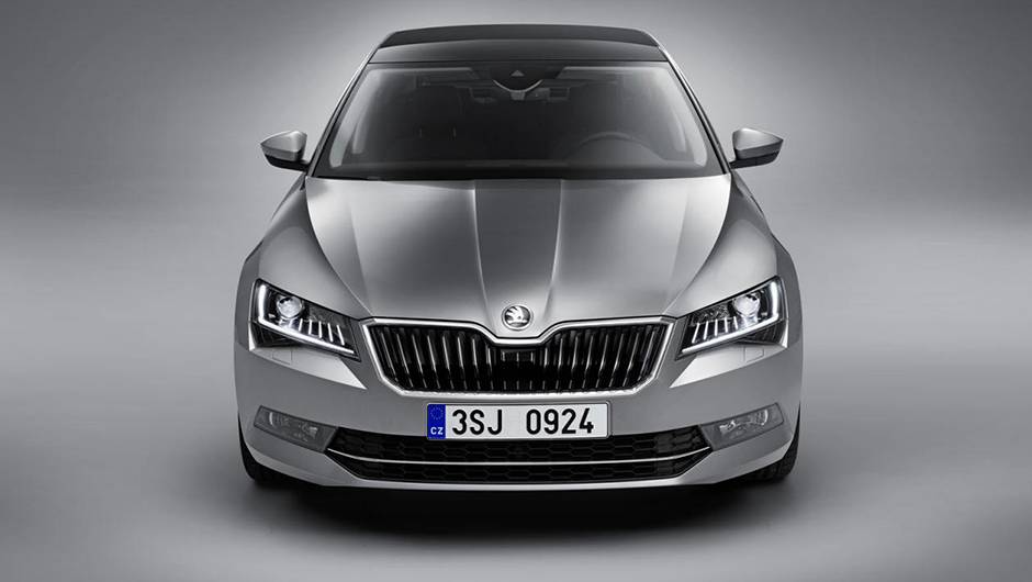 Entre os itens opcionais, destaque para os faróis bi-xenônio com luzes diurnas de LED integradas | <a href="https://beta-develop.quatrorodas.abril.com.br/noticias/saloes/genebra-2015/skoda-oficializa-superb-2015-837603.shtml" rel="migration">Leia mais</a> Entre os itens opcionais, destaque para os faróis bi-xenônio com luzes diurnas de LED integradas | <a href="https://beta-develop.quatrorodas.abril.com.br/noticias/saloes/genebra-2015/skoda-oficializa-superb-2015-837603.shtml" rel="migration">Leia mais</a>