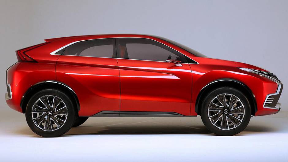 ... afinal, o modelo &eacute; uma evolu&ccedil;&atilde;o do XR-PHEV concept, apresentado originalmente no Sal&atilde;o de T&oacute;quio de 2013 | <a href="https://beta-develop.quatrorodas.abril.com.br/noticias/saloes/genebra-2015/mitsubishi-mostra-concept-xr-phev-ii-840883.shtml" rel="migration">Leia mais</a>