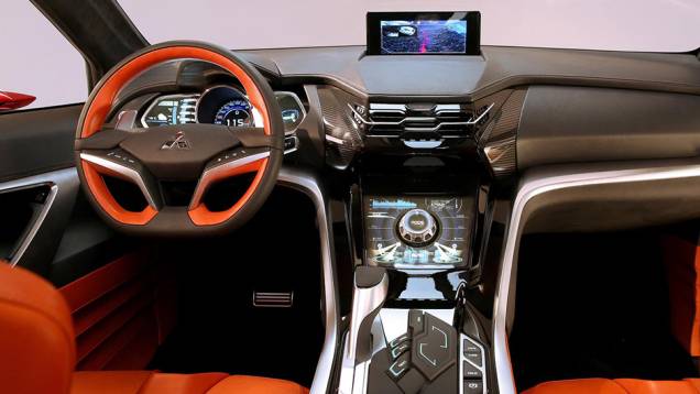A motorização do Concept XR-PHEV II é híbrida plug-in, mesclando um motor a combustão e um motor elétrico, este com 163 cavalos de potência | <a href="https://beta-develop.quatrorodas.abril.com.br/noticias/saloes/genebra-2015/mitsubishi-mostra-concept-xr-phev-ii-840883." rel="migration"></a> A motorização do Concept XR-PHEV II é híbrida plug-in, mesclando um motor a combustão e um motor elétrico, este com 163 cavalos de potência | <a href="https://beta-develop.quatrorodas.abril.com.br/noticias/saloes/genebra-2015/mitsubishi-mostra-concept-xr-phev-ii-840883." rel="migration"></a>