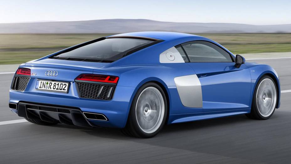 A nova plataforma é feita de alumínio e fibra de carbono, 40% mais rígida que a anterior | <a href="https://beta-develop.quatrorodas.abril.com.br/noticias/saloes/genebra-2015/audi-revela-oficialmente-nova-geracao-esportivo-r8-841481.shtml" rel="migration">Leia mais</a> A nova plataforma é feita de alumínio e fibra de carbono, 40% mais rígida que a anterior | <a href="https://beta-develop.quatrorodas.abril.com.br/noticias/saloes/genebra-2015/audi-revela-oficialmente-nova-geracao-esportivo-r8-841481.shtml" rel="migration">Leia mais</a>