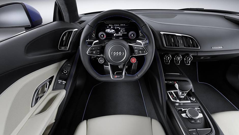 Todo o interior foi remodelado com instrumentos digitais, controles no volante e o sistema de informação e entretenimento no painel com tela de 12.3 polegadas | <a href="https://beta-develop.quatrorodas.abril.com.br/noticias/saloes/genebra-2015/audi-revela-oficialmente-" rel="migration"></a> Todo o interior foi remodelado com instrumentos digitais, controles no volante e o sistema de informação e entretenimento no painel com tela de 12.3 polegadas | <a href="https://beta-develop.quatrorodas.abril.com.br/noticias/saloes/genebra-2015/audi-revela-oficialmente-" rel="migration"></a>