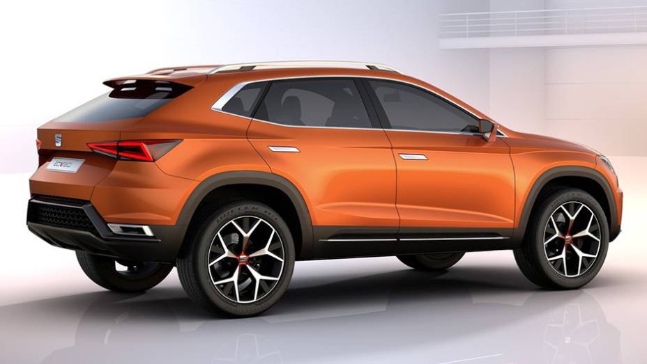 S&atilde;o 4,66 metros de comprimento, dos quais 2,79m de espa&ccedil;o entre-eixos | <a href="https://beta-develop.quatrorodas.abril.com.br/noticias/saloes/genebra-2015/seat-exibe-20v20-concept-842583.shtml" rel="migration">Leia mais</a>