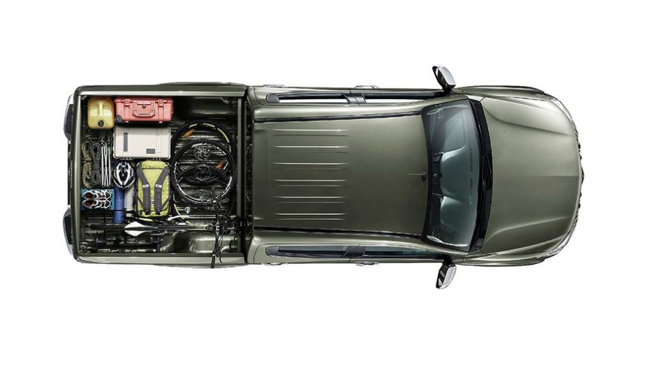 O bloco &eacute; atrelado a uma transmiss&atilde;o manual de seis marchas ou a uma transmiss&atilde;o autom&aacute;tica de cinco marchas, com tra&ccedil;&atilde;o nas quatro rodas | <a href="https://beta-develop.quatrorodas.abril.com.br/noticias/saloes/genebra-2015/mitsubishi-mostra-nova-geracao-l200-843322.sht" rel="migration"></a>