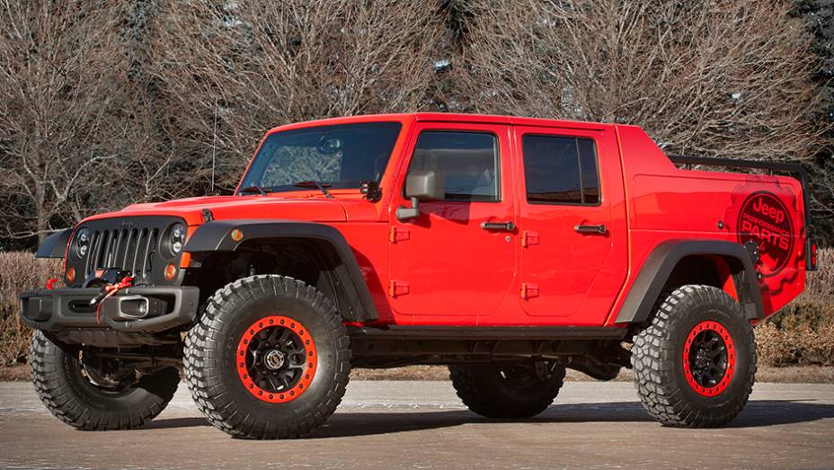 Para resgatar os demais, se necess&aacute;rio, estar&aacute; dispon&iacute;vel o Wrangler Red Rock Responder | <a href="https://beta-develop.quatrorodas.abril.com.br/noticias/fabricantes/jeep-mostra-conceituais-evento-pascoa-849122.shtml" rel="migration">Leia mais</a>