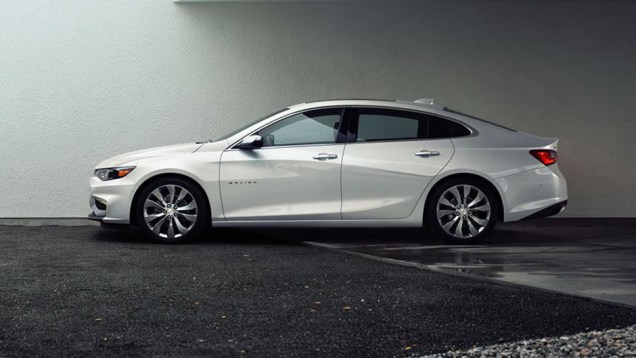 Quanto às dimenstões, o espaço entre-eixos aumentou em 9,1 centímetros | <a href="https://beta-develop.quatrorodas.abril.com.br/noticias/saloes/new-york-2015/chevrolet-malibu-emagrece-136-kg-nova-geracao-852327.shtml" rel="migration">Leia mais</a> Quanto às dimenstões, o espaço entre-eixos aumentou em 9,1 centímetros | <a href="https://beta-develop.quatrorodas.abril.com.br/noticias/saloes/new-york-2015/chevrolet-malibu-emagrece-136-kg-nova-geracao-852327.shtml" rel="migration">Leia mais</a>
