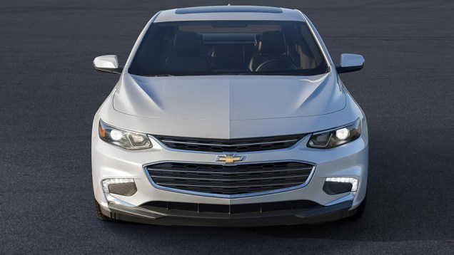 Nas vers&otilde;es superiores, h&aacute; itens como luzes diurnas e lanternas traseiras de LED | <a href="https://beta-develop.quatrorodas.abril.com.br/noticias/saloes/new-york-2015/chevrolet-malibu-emagrece-136-kg-nova-geracao-852327.shtml" rel="migration">Leia mais</a>