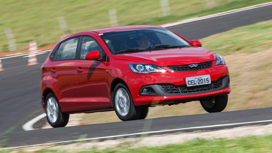 O renovado Celer é o primeiro produto da fábrica brasileira da Chery, em Jacareí (São Paulo) | <a href="https://beta-develop.quatrorodas.abril.com.br/noticias/fabricantes/novo-chery-celer-chega-r-38-990-854540.shtml" rel="migration">Leia mais</a> O renovado Celer é o primeiro produto da fábrica brasileira da Chery, em Jacareí (São Paulo) | <a href="https://beta-develop.quatrorodas.abril.com.br/noticias/fabricantes/novo-chery-celer-chega-r-38-990-854540.shtml" rel="migration">Leia mais</a>