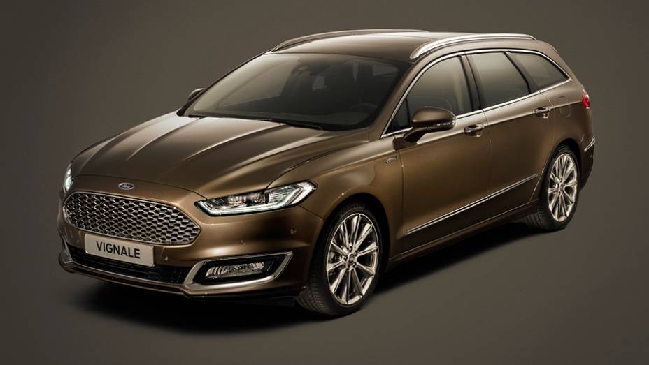 O Vignale Mondeo está disponível para carrocerias sedã e perua, com preço inicial de 29.045 libras esterlinas | <a href="https://beta-develop.quatrorodas.abril.com.br/noticias/fabricantes/ford-revela-versao-producao-vignale-mondeo-856002.shtml" rel="migration">Leia mais</a>