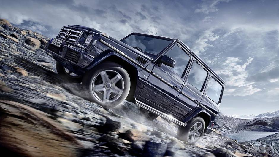 Quatro versões estão disponíveis, cada qual com sua motorização. A G350d e a G500, por exemplo, têm motor V6 a diesel e V8 a gasolina respectivamente | <a href="https://beta-develop.quatrorodas.abril.com.br/noticias/fabricantes/mercedes-benz-classe-g-recebe-facelift-860" rel="migration"></a> Quatro versões estão disponíveis, cada qual com sua motorização. A G350d e a G500, por exemplo, têm motor V6 a diesel e V8 a gasolina respectivamente | <a href="https://beta-develop.quatrorodas.abril.com.br/noticias/fabricantes/mercedes-benz-classe-g-recebe-facelift-860" rel="migration"></a>