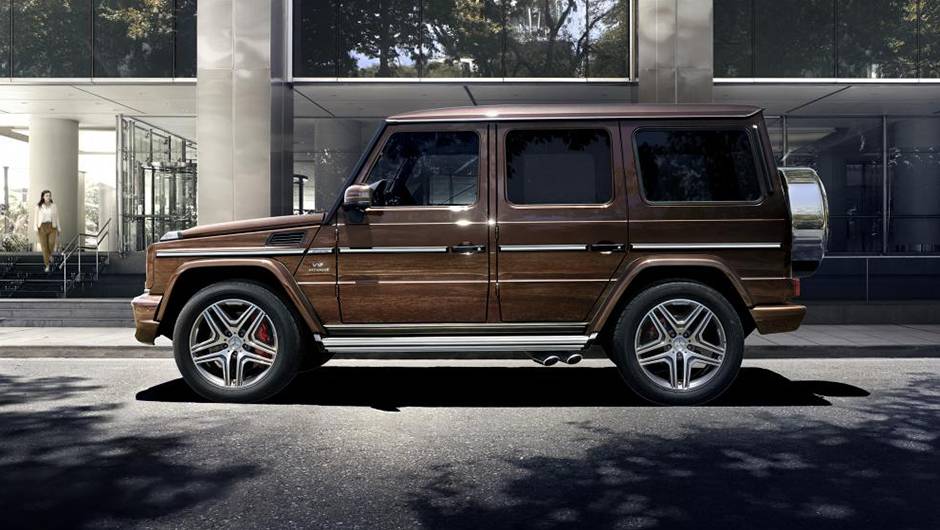 No topo da linha, surgem as opções G63 AMG e G65 AMG, com motores V8 e V12 | <a href="https://beta-develop.quatrorodas.abril.com.br/noticias/fabricantes/mercedes-benz-classe-g-recebe-facelift-860921.shtml" rel="migration">Leia mais</a> No topo da linha, surgem as opções G63 AMG e G65 AMG, com motores V8 e V12 | <a href="https://beta-develop.quatrorodas.abril.com.br/noticias/fabricantes/mercedes-benz-classe-g-recebe-facelift-860921.shtml" rel="migration">Leia mais</a>