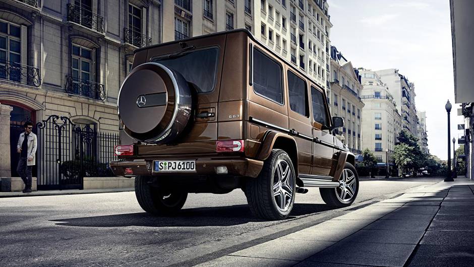 Outra novidade é a AMG Edition 463, com características esportivas visualmente | <a href="https://beta-develop.quatrorodas.abril.com.br/noticias/fabricantes/mercedes-benz-classe-g-recebe-facelift-860921.shtml" rel="migration">Leia mais</a> Outra novidade é a AMG Edition 463, com características esportivas visualmente | <a href="https://beta-develop.quatrorodas.abril.com.br/noticias/fabricantes/mercedes-benz-classe-g-recebe-facelift-860921.shtml" rel="migration">Leia mais</a>