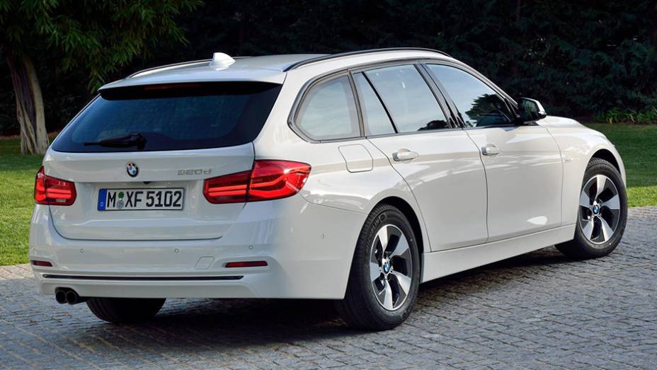 Est&atilde;o dispon&iacute;veis sete op&ccedil;&otilde;es de motoriza&ccedil;&atilde;o a diesel e quatro a gasolina | <a href="https://beta-develop.quatrorodas.abril.com.br/noticias/fabricantes/bmw-promove-sutil-reestilizacao-serie-3-862220.shtml" rel="migration">Leia mais</a>