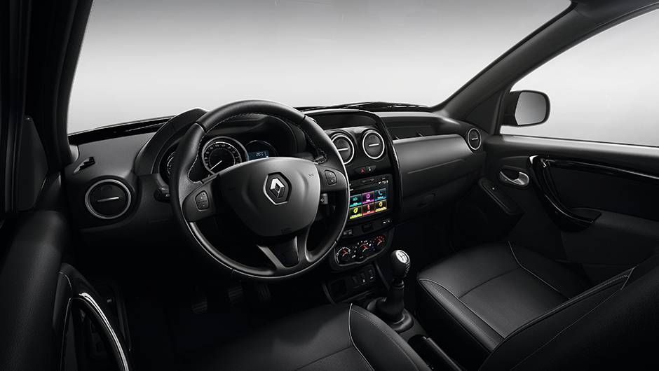 Internamente, a cabine também tem muitas semelhanças com o renovado SUV | <a href="https://beta-develop.quatrorodas.abril.com.br/noticias/saloes/buenos-aires-2015/renault-exibe-duster-picape-sandero-r-s-877281.shtml" rel="migration">Leia mais</a> Internamente, a cabine também tem muitas semelhanças com o renovado SUV | <a href="https://beta-develop.quatrorodas.abril.com.br/noticias/saloes/buenos-aires-2015/renault-exibe-duster-picape-sandero-r-s-877281.shtml" rel="migration">Leia mais</a>