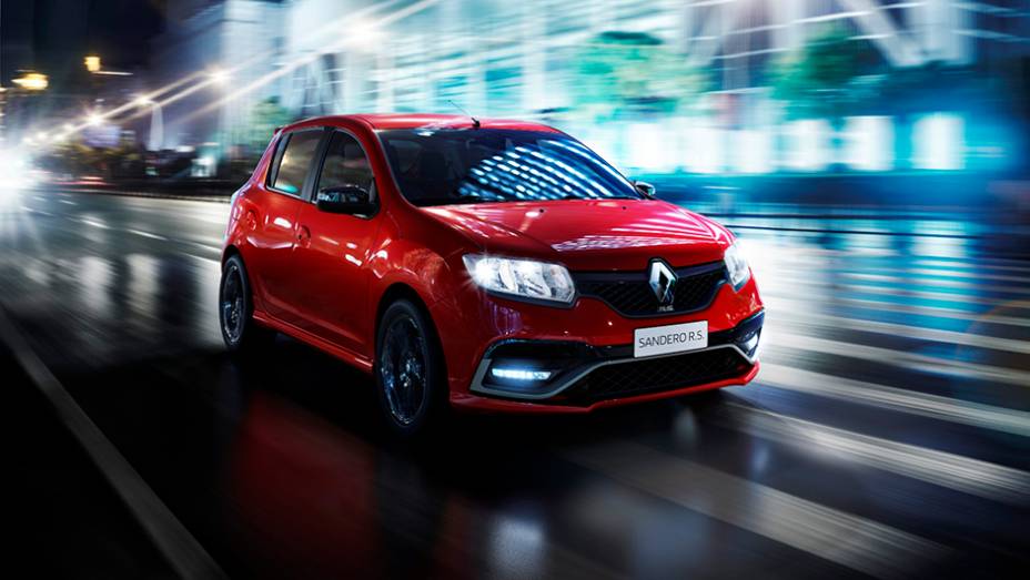 Um dos locais de produção do hot hatch será a fábrica da Renault no Paraná | <a href="https://beta-develop.quatrorodas.abril.com.br/noticias/saloes/buenos-aires-2015/renault-exibe-duster-picape-sandero-r-s-877281.shtml" rel="migration">Leia mais</a>