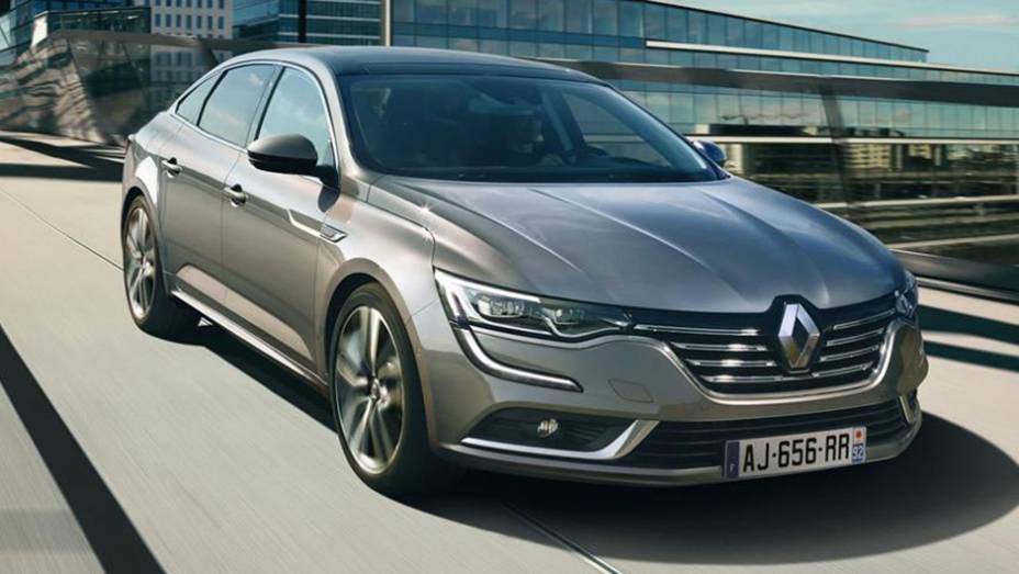 O Renault TALISMAN chega ao mercado europeu para substituir Laguna e Latitude de uma só vez | <a href="https://beta-develop.quatrorodas.abril.com.br/noticias/fabricantes/oficializado-renault-talisman-tera-cinco-opcoes-motorizacao-884941.shtml" rel="migration">Leia mais</a>