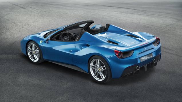 Para abri-lo ou fechá-lo totalmente, são necessários 14 segundos | <a href="https://beta-develop.quatrorodas.abril.com.br/noticias/fabricantes/ferrari-revela-488-spider-891362.shtml" rel="migration">Leia mais</a> Para abri-lo ou fechá-lo totalmente, são necessários 14 segundos | <a href="https://beta-develop.quatrorodas.abril.com.br/noticias/fabricantes/ferrari-revela-488-spider-891362.shtml" rel="migration">Leia mais</a>