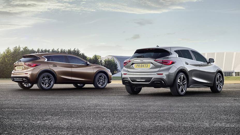 Al&eacute;m da semelhan&ccedil;a com o carro-conceito, o hatch tamb&eacute;m tem design similar ao do Mercedes-Benz Classe A, com o qual compartilha a plataforma MRA | <a href="https://beta-develop.quatrorodas.abril.com.br/noticias/fabricantes/dois-anos-depois-previa-infiniti-apresenta-hatc" rel="migration"></a>