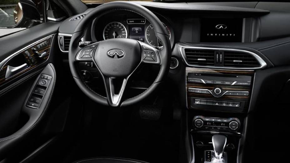 Já as versões de entrada têm duas opções de bloco a gasolina e duas a diesel | <a href="https://beta-develop.quatrorodas.abril.com.br/noticias/fabricantes/dois-anos-depois-previa-infiniti-apresenta-hatch-q30-905000.shtml" target="_blank" rel="migration">Leia mais</a> Já as versões de entrada têm duas opções de bloco a gasolina e duas a diesel | <a href="https://beta-develop.quatrorodas.abril.com.br/noticias/fabricantes/dois-anos-depois-previa-infiniti-apresenta-hatch-q30-905000.shtml" target="_blank" rel="migration">Leia mais</a>