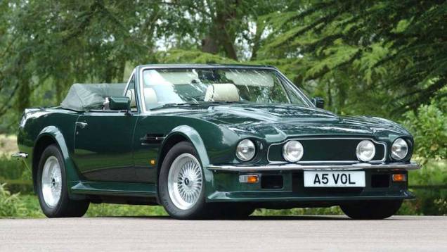 V8 Vantage Volante (1986): a vers&atilde;o sem teto do V8 Vantage foi lan&ccedil;ado como o primeiro superesportivo brit&acirc;nico, por atingir 170 km/h