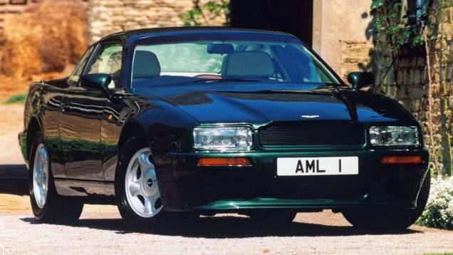 Virage (1988): lan&ccedil;ado no Sal&atilde;o de Birmingham de 1988, substituiu a antiga linha V8 como modelo mais luxuoso da empresa