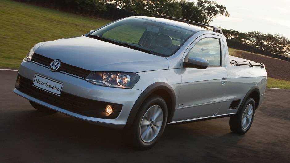A configuração básica fica bem mais atraente com o pacote Trend, que adiciona para-choques na cor do carro, calotas e outros itens | <a href="https://beta-develop.quatrorodas.abril.com.br/carros/lancamentos/vw-saveiro-2014-738896.shtml" rel="migration">Leia mais</a> A configuração básica fica bem mais atraente com o pacote Trend, que adiciona para-choques na cor do carro, calotas e outros itens | <a href="https://beta-develop.quatrorodas.abril.com.br/carros/lancamentos/vw-saveiro-2014-738896.shtml" rel="migration">Leia mais</a>