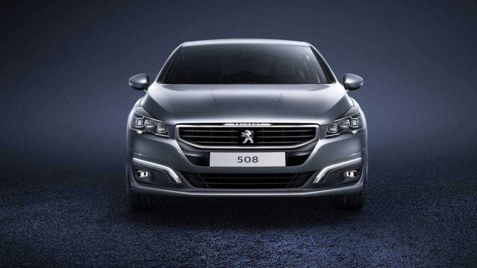 As mudan&ccedil;as atingem todos os modelos da linha (sed&atilde;, perua e vers&atilde;o aventureira); a frente ganhou visual mais comportado | <a href="https://beta-develop.quatrorodas.abril.com.br/noticias/saloes/paris-2014/peugeot-muda-visual-508-786474.shtml" rel="migration">Leia mais</a>