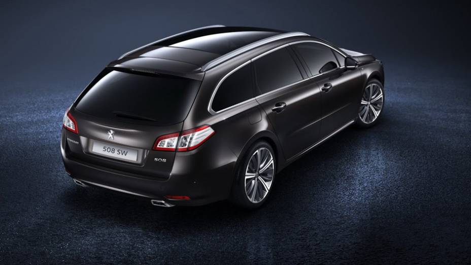 A apresentação da nova linha 508 acontecerá em agosto | <a href="https://beta-develop.quatrorodas.abril.com.br/noticias/saloes/paris-2014/peugeot-muda-visual-508-786474.shtml" rel="migration">Leia mais</a>