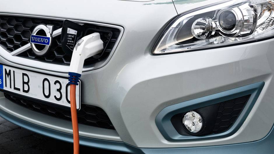 Autonomia &eacute; para at&eacute; mais de 150 km, segundo a marca sueca | <a href="https://beta-develop.quatrorodas.abril.com.br/carros/impressoes//volvo-c30-electric-viavel-dia-a-dia-729285.shtml" rel="migration">Leia mais</a>