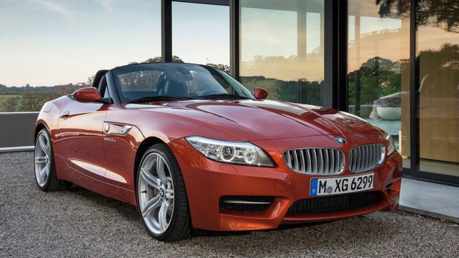 BMW Z4 Roadster 2014 | <a href="https://beta-develop.quatrorodas.abril.com.br/saloes/detroit/2013/bmw-z4-730389.shtml" rel="migration">Leia mais</a>