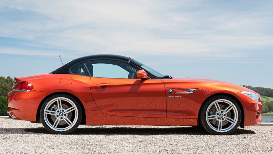 BMW Z4 Roadster 2014 | <a href="https://beta-develop.quatrorodas.abril.com.br/saloes/detroit/2013/bmw-z4-730389.shtml" rel="migration">Leia mais</a>