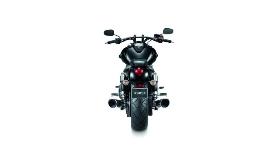 Duas opções de cor estão disponíveis para a Storm: preta e grafite | <a href="https://beta-develop.quatrorodas.abril.com.br/moto/noticias/estilo-triumph-thunderbird-storm-731430.shtml" rel="migration">Leia mais</a>