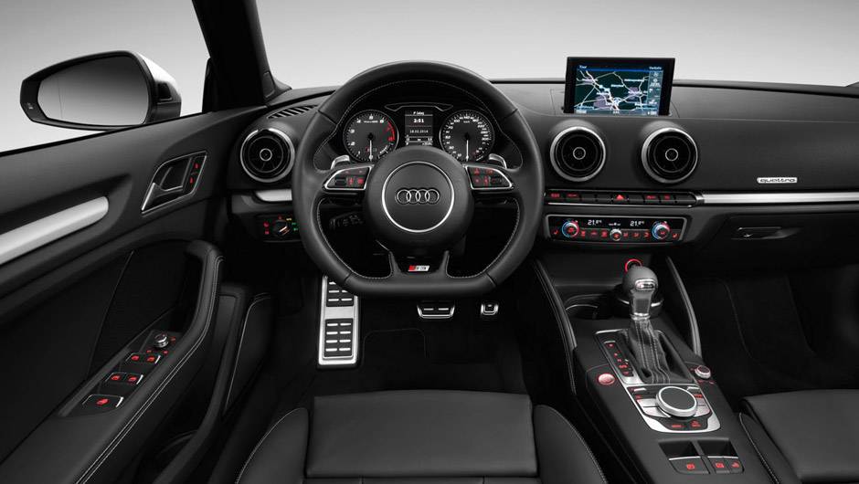 Com volante achatado e acabamento com apliques de alumínio, o interior do S3 Cabrio é mais esportivo que o da linha A3 | <a href="https://beta-develop.quatrorodas.abril.com.br/noticias/saloes/genebra-2014/audi-revela-novo-s3-cabriolet-773912.shtml" rel="migration">Leia mais</a> Com volante achatado e acabamento com apliques de alumínio, o interior do S3 Cabrio é mais esportivo que o da linha A3 | <a href="https://beta-develop.quatrorodas.abril.com.br/noticias/saloes/genebra-2014/audi-revela-novo-s3-cabriolet-773912.shtml" rel="migration">Leia mais</a>
