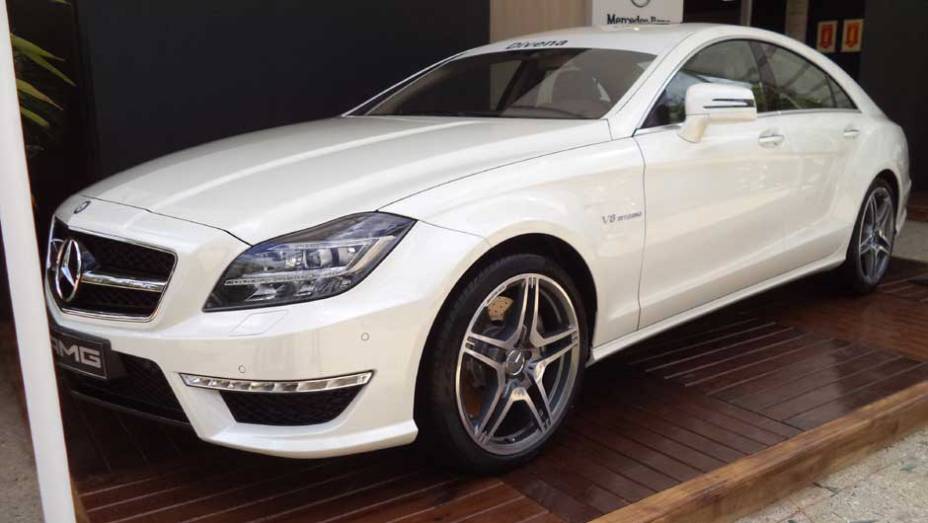 Nada de novo Classe S: o CLS 63 AMG está no espaço da Mercedes-Benz, representado pela revenda Divena | <a href="https://beta-develop.quatrorodas.abril.com.br/noticias/fabricantes/auto-premium-show-abre-portas-sp-760626.shtml" rel="migration">Leia mais</a>