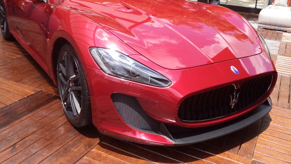 Ao seu lado, uma bela GranCoup&eacute; | <a href="https://beta-develop.quatrorodas.abril.com.br/noticias/fabricantes/auto-premium-show-abre-portas-sp-760626.shtml" rel="migration">Leia mais</a>