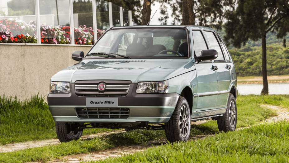 Para marcar a despedida do Mille, a Fiat lança a série especial Grazie Mille | <a href="https://beta-develop.quatrorodas.abril.com.br/noticias/fabricantes/fiat-lanca-serie-grazie-mille-763882.shtml" rel="migration">Leia mais</a> Para marcar a despedida do Mille, a Fiat lança a série especial Grazie Mille | <a href="https://beta-develop.quatrorodas.abril.com.br/noticias/fabricantes/fiat-lanca-serie-grazie-mille-763882.shtml" rel="migration">Leia mais</a>