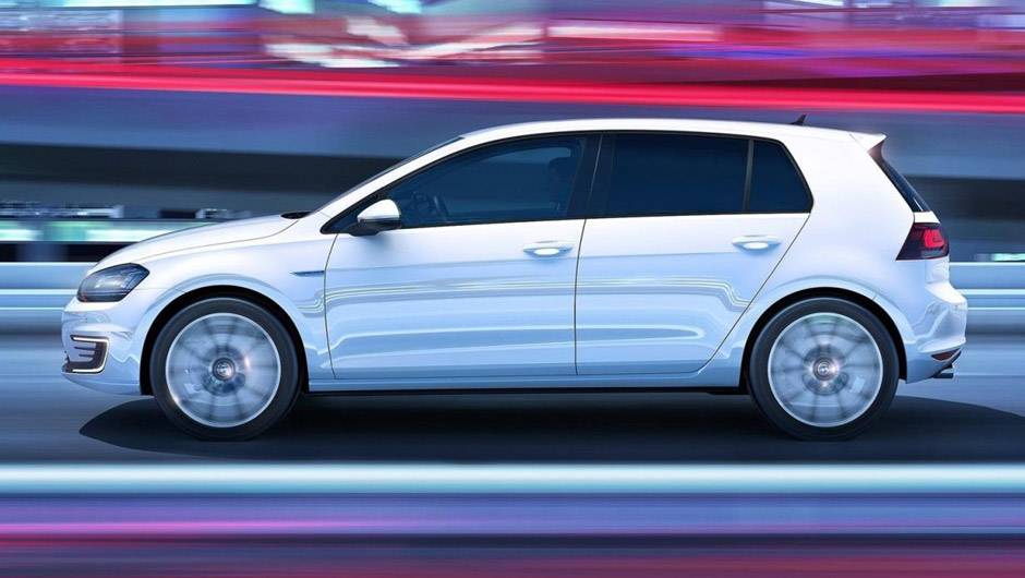 O Golf GTE tem um motor 1.4 TSI a gasolina e outro movido a eletricidade, resultando em 201 cv | <a href="https://beta-develop.quatrorodas.abril.com.br/noticias/saloes/genebra-2014/vw-golf-ganha-versao-hibrida-plug-in-774055.shtml" rel="migration">Leia mais</a> O Golf GTE tem um motor 1.4 TSI a gasolina e outro movido a eletricidade, resultando em 201 cv | <a href="https://beta-develop.quatrorodas.abril.com.br/noticias/saloes/genebra-2014/vw-golf-ganha-versao-hibrida-plug-in-774055.shtml" rel="migration">Leia mais</a>