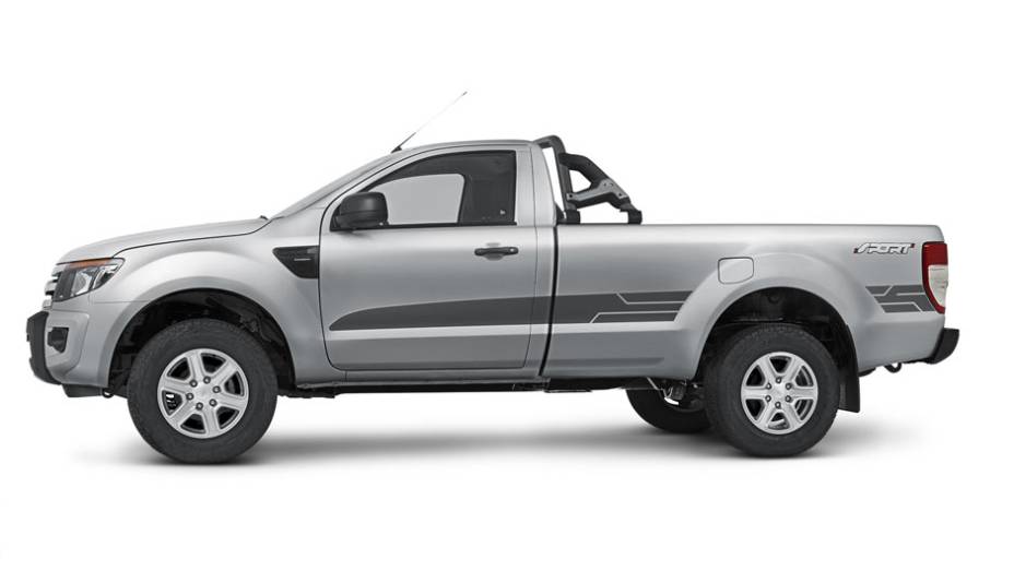 No visual, ela se diferencia pelos adesivos espalhados pela carroceria | <a href="https://beta-develop.quatrorodas.abril.com.br/carros/lancamentos/ford-ranger-sport-777328.shtml" rel="migration">Leia mais</a>