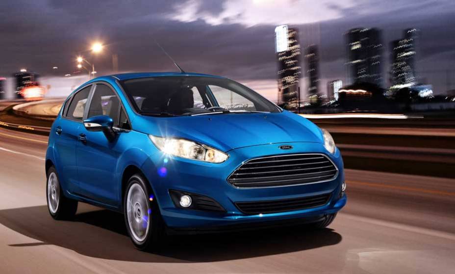 Agora fabricado no Brasil, o New Fiesta estreia seu novo design e traz novos motores | <a href="https://beta-develop.quatrorodas.abril.com.br/carros/lancamentos/ford-new-fiesta-2014-739245.shtml" rel="migration">Leia mais</a>