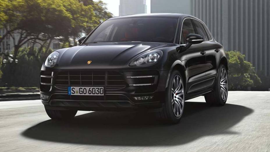A dianteira n&atilde;o esconde o parentesco com os novos Boxster e Panamera | <a href="https://beta-develop.quatrorodas.abril.com.br/noticias/saloes/los-angeles-2013/porsche-mostra-macan-760709.shtml" rel="migration">Leia mais</a>