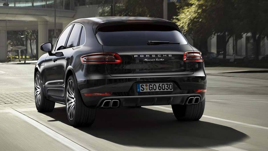 O Macan Turbo traz um motor 3.6 V6 a gasolina com 300 cv, que o fazem ir de 0 a 100 km/h em 4,8 segundos | <a href="https://beta-develop.quatrorodas.abril.com.br/noticias/saloes/los-angeles-2013/porsche-mostra-macan-760709.shtml" rel="migration">Leia mais</a> O Macan Turbo traz um motor 3.6 V6 a gasolina com 300 cv, que o fazem ir de 0 a 100 km/h em 4,8 segundos | <a href="https://beta-develop.quatrorodas.abril.com.br/noticias/saloes/los-angeles-2013/porsche-mostra-macan-760709.shtml" rel="migration">Leia mais</a>