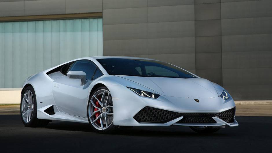 Bastante aguardada, a nova <em>macchina</em> da Lamborghini tem um motor V10 com 610 cv | <a href="https://beta-develop.quatrorodas.abril.com.br/noticias/saloes/genebra-2014/lamborghini-revela-huracan-775441.shtml" rel="migration">Leia mais</a>