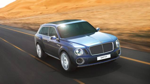 Transmissão é automática de oito velocidades | <a href="https://beta-develop.quatrorodas.abril.com.br/saloes/genebra/2012/bentley-exp-9-f-678637.shtml" rel="migration">Leia mais</a> Transmissão é automática de oito velocidades | <a href="https://beta-develop.quatrorodas.abril.com.br/saloes/genebra/2012/bentley-exp-9-f-678637.shtml" rel="migration">Leia mais</a>
