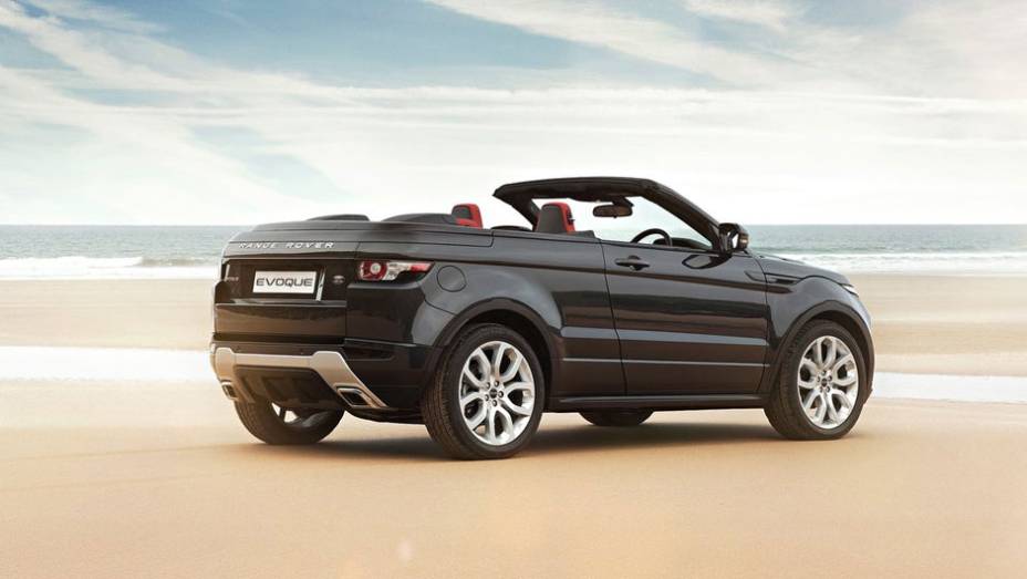 Modelo possui o Terrain Response (que oferece v&aacute;rios modos de configura&ccedil;&otilde;es para transpor terrenos acidentados) | <a href="https://beta-develop.quatrorodas.abril.com.br/saloes/genebra/2012/land-rover-range-rover-evoque-cabrio-678525.shtml" rel="migration">Leia mais</a>