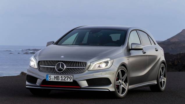 O Classe A segue o visual dos últimos modelos da Mercedes-Benz | <a href="https://beta-develop.quatrorodas.abril.com.br/saloes/genebra/2012/mercedes-benz-classe-678631.shtml" rel="migration">Leia mais</a> O Classe A segue o visual dos últimos modelos da Mercedes-Benz | <a href="https://beta-develop.quatrorodas.abril.com.br/saloes/genebra/2012/mercedes-benz-classe-678631.shtml" rel="migration">Leia mais</a>