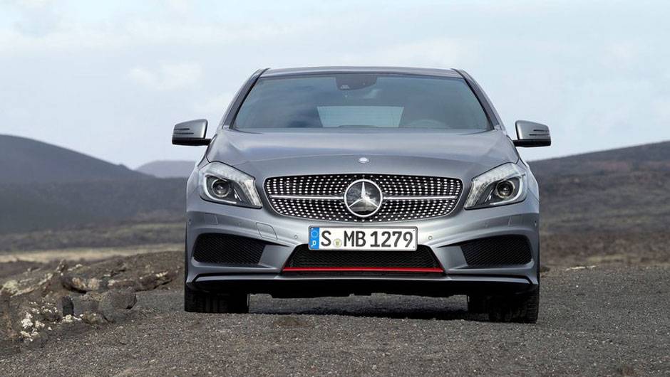 A grade frontal não esconde a inspiração no superesportivo SLS AMG | <a href="https://beta-develop.quatrorodas.abril.com.br/saloes/genebra/2012/mercedes-benz-classe-678631.shtml" rel="migration">Leia mais</a> A grade frontal não esconde a inspiração no superesportivo SLS AMG | <a href="https://beta-develop.quatrorodas.abril.com.br/saloes/genebra/2012/mercedes-benz-classe-678631.shtml" rel="migration">Leia mais</a>