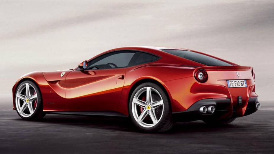 Carro será o substituto da 599 e conta com vários itens que equipam a Ferrari FF | <a href="https://beta-develop.quatrorodas.abril.com.br/saloes/genebra/2012/ferrari-f12berlinetta-678494.shtml" rel="migration">Leia mais</a>